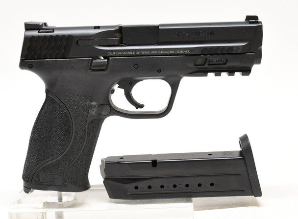 SMITH & WESSON M&P9 2.0 CARRY & RANGE PRE OWNED (1132523)