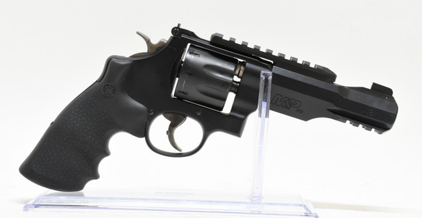 SMITH & WESSON 327 PC PRE OWNED (1135024)
