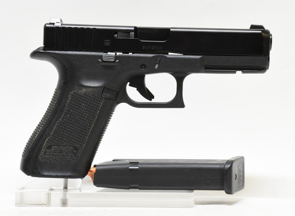 GLOCK 17 GEN 5 PRE OWNED (1137915)