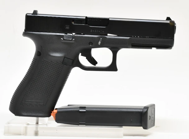 GLOCK 17 GEN 5 PRE OWNED (1142693)