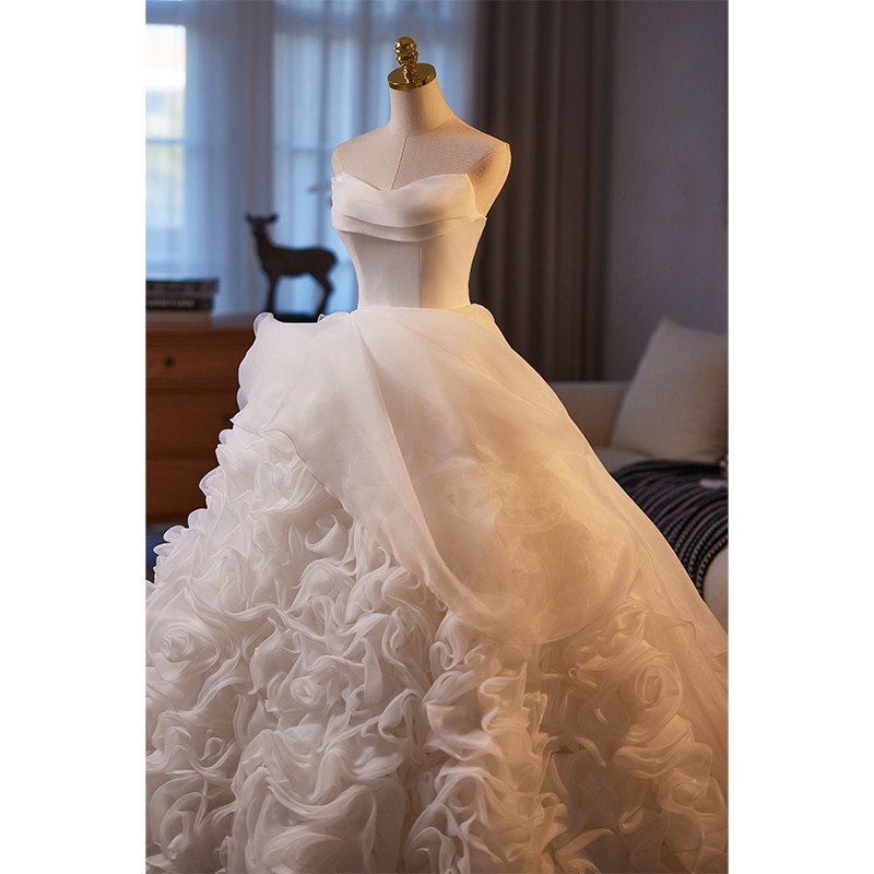 Vintage A-Line Tulle Lace Strapless Long Sleeve White Wedding Dresses With Split Front