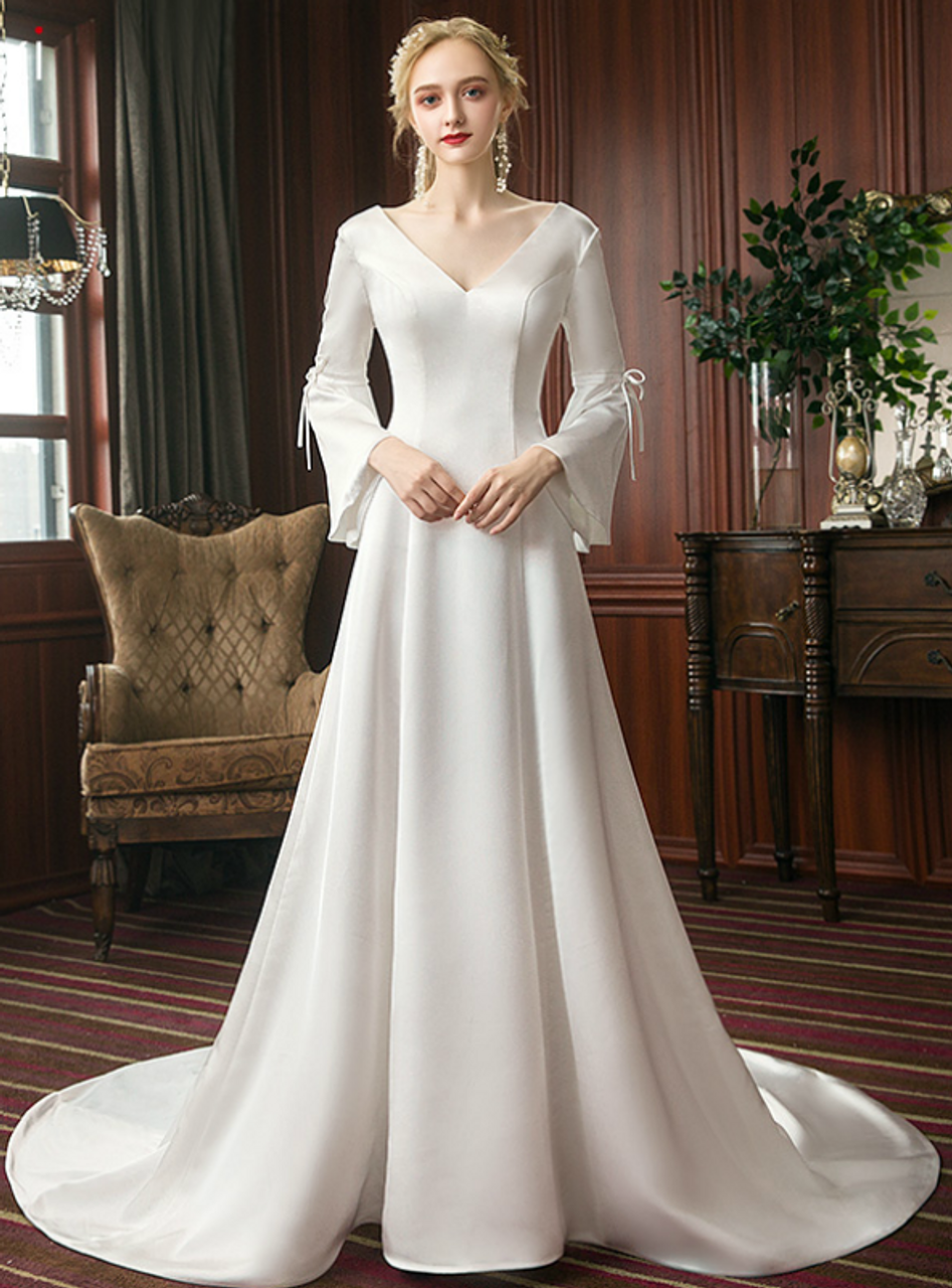 A-Line White Satin V-neck Long Sleeve 