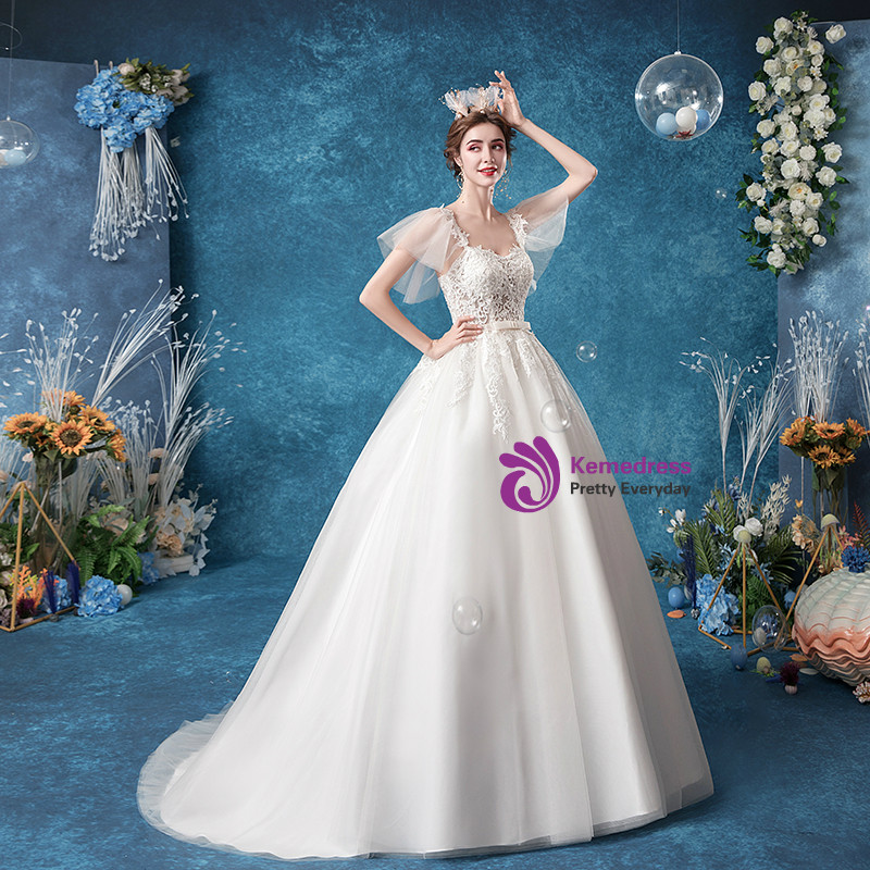 Sweetheart White Appliques Wedding Dress with Bow