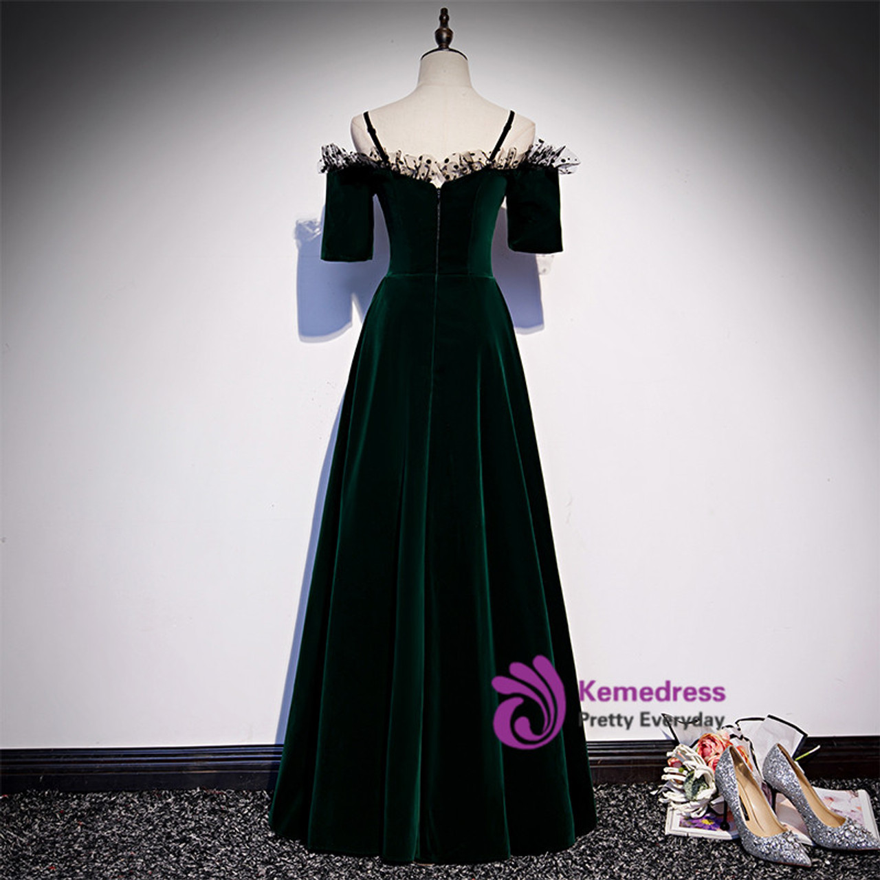 Dark Green Velvet Spaghetti Straps Prom Dress
