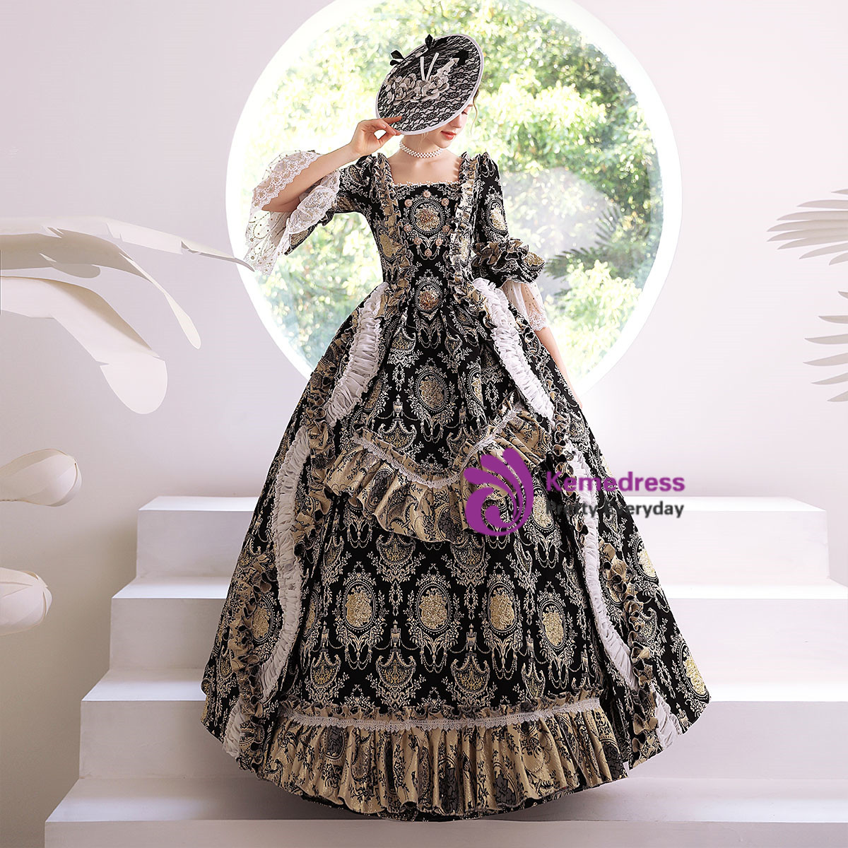 sample of formal dress Latte Carmen Crepe Carmen features a pleated Size:EU 39 pink mini dress Mac Duggal Long Formal