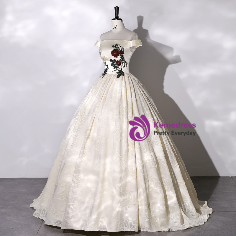 Champagne Tulle Satin Embroidery Quinceanera Dress main image 0