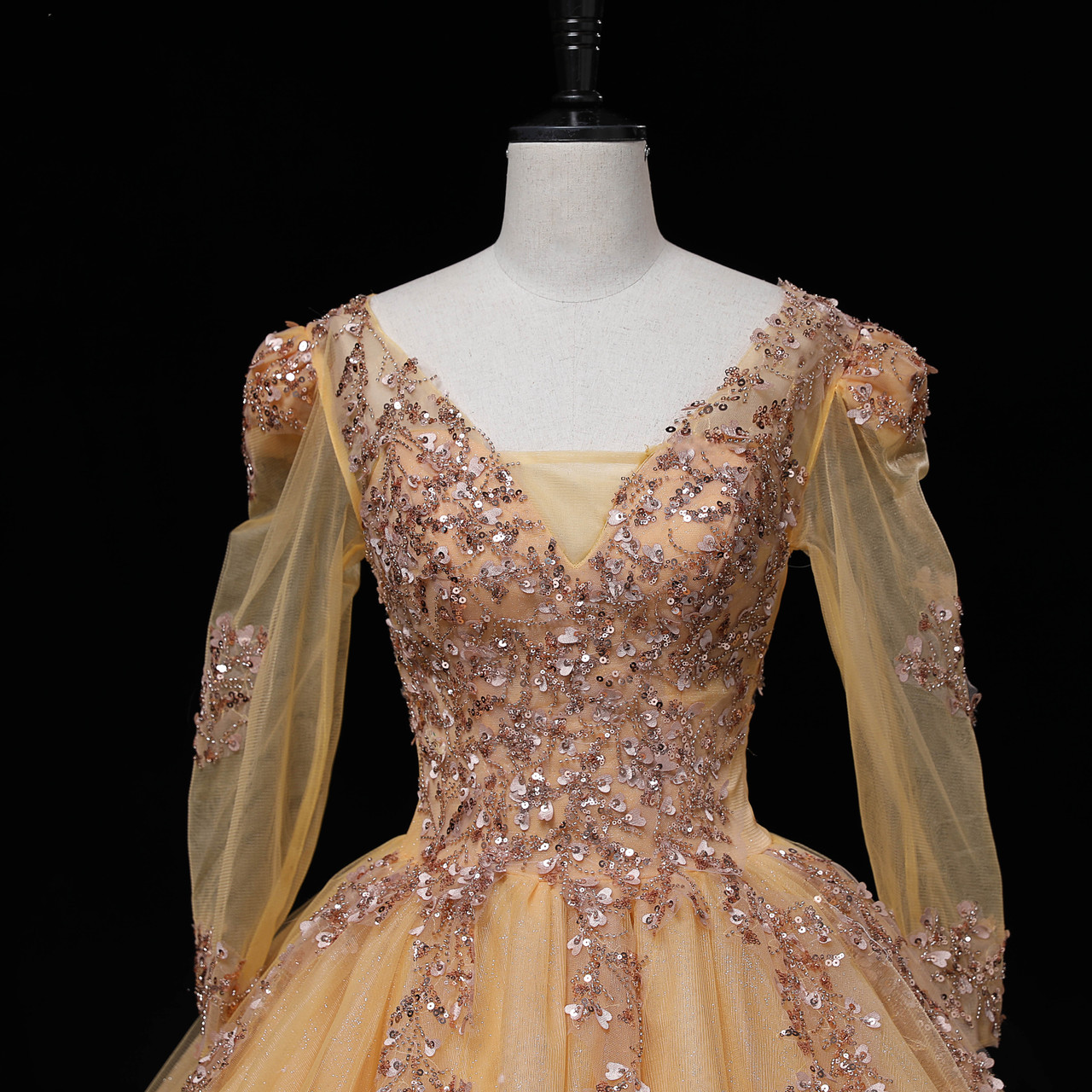Off Shoulder Sleeveless Beaded Gold Sequins Bow Knot Burgundy Sweet 15 Quinceañera Dress WQ1590