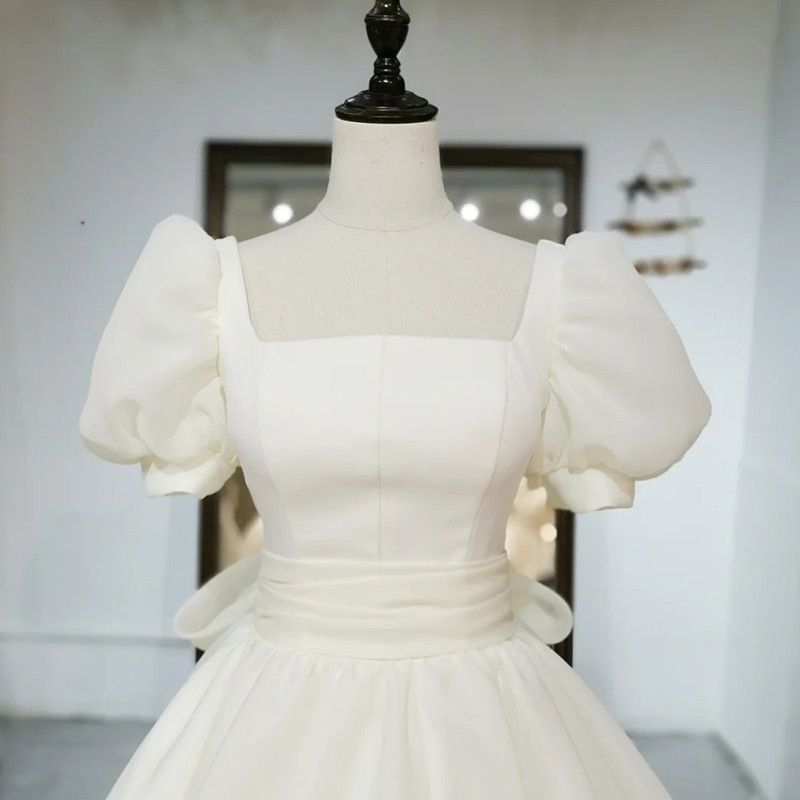 Ivory organza square neckline short puff sleeve ball gown wedding dress