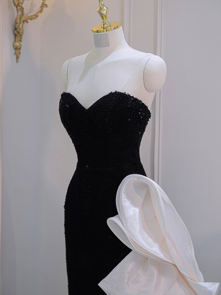 Amazing Sweetheart Mermaid Sequins Prom Dress with Side Slit main image 0