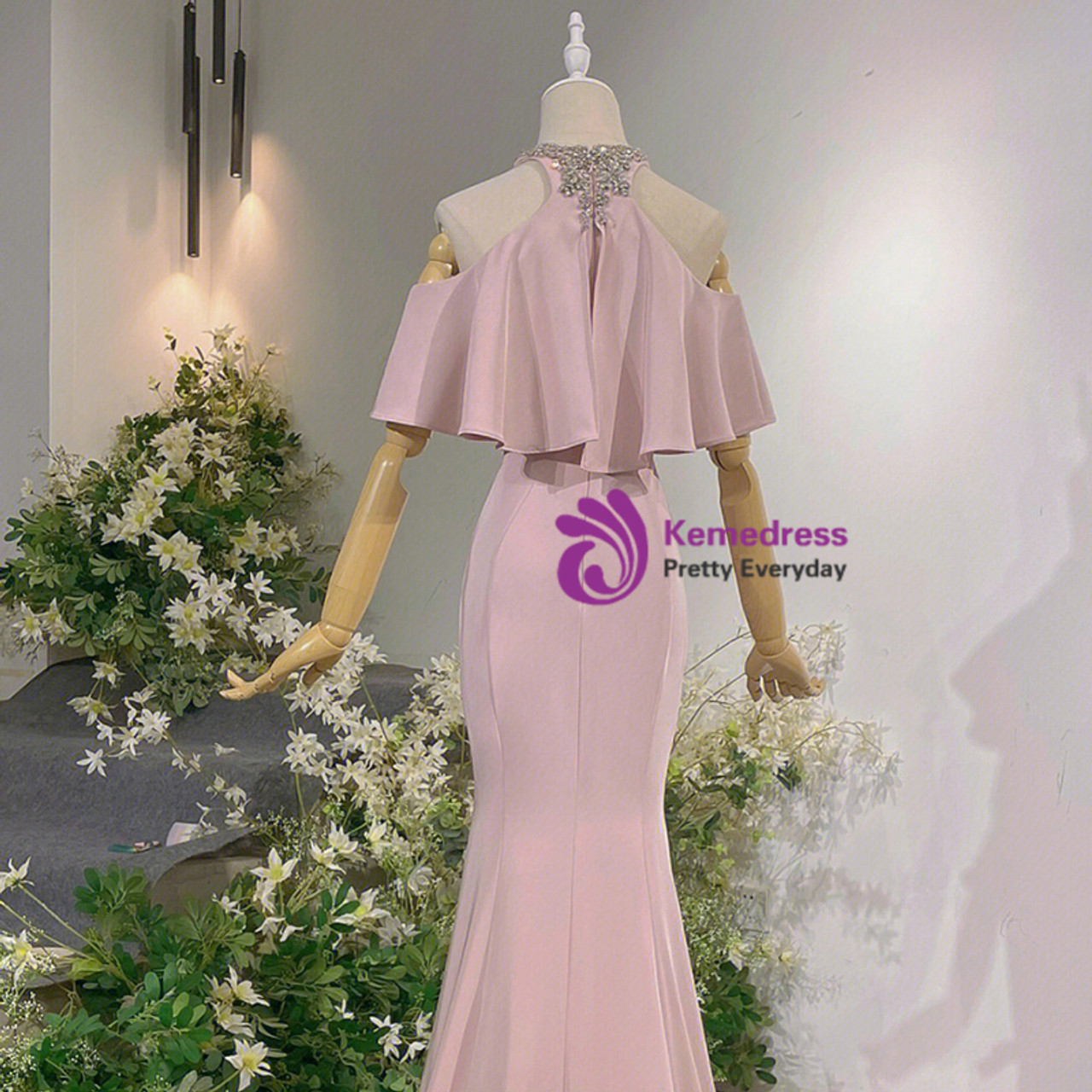 Stunning Halter Mermaid Prom Dress in Dusty Pink V-Neck Online main image 0