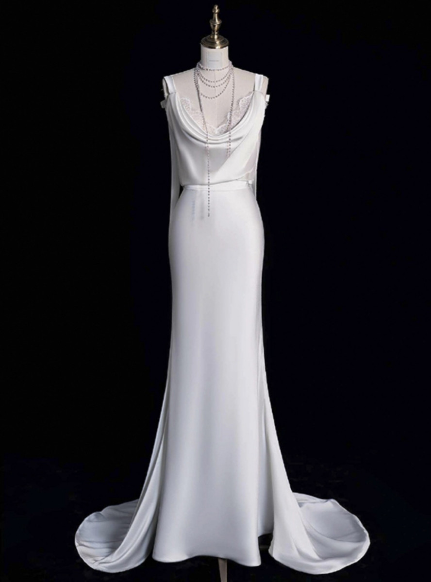Elegant White Halter satin Beaded Long Wedding Guest Dress Backless Mermaid Evening Dress