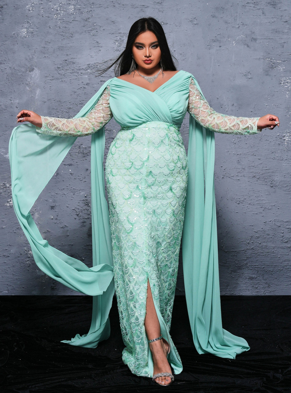 Green Mermaid V-neck Sequins Long Sleeve Plus Size Prom Dress
