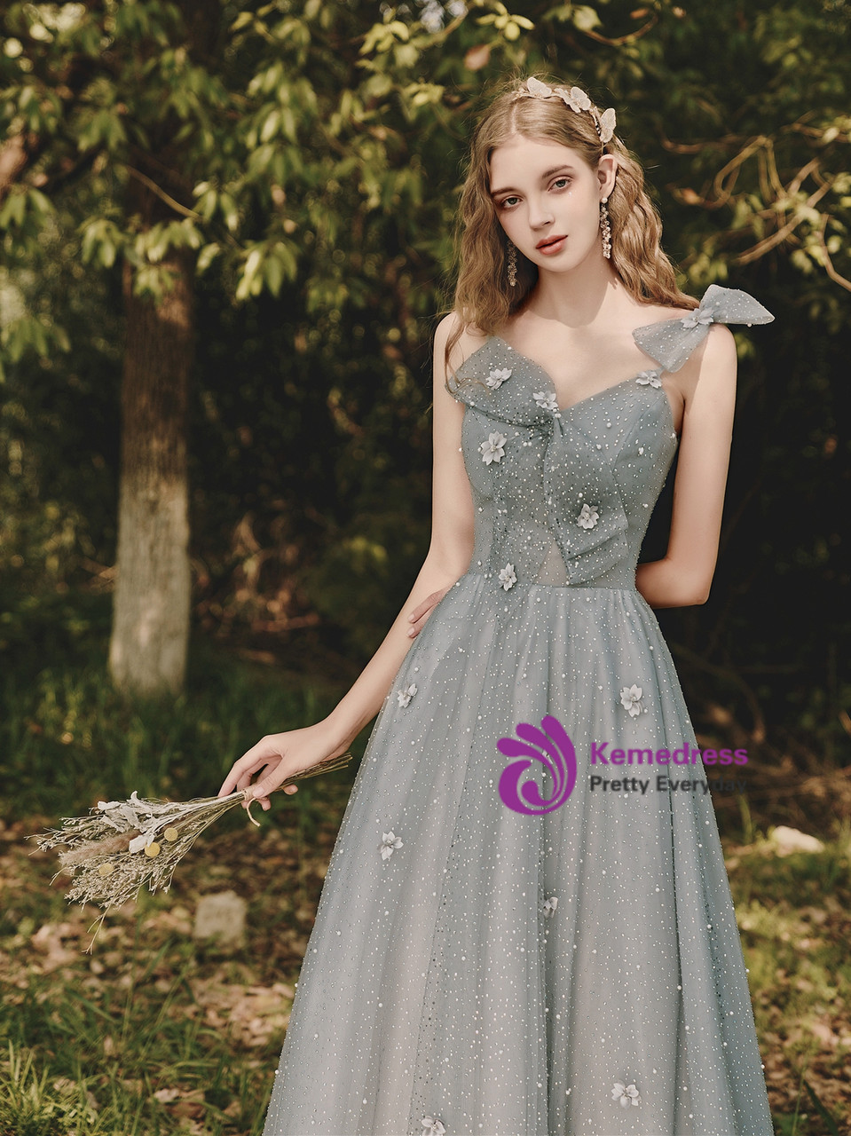 Tulle Spaghetti Straps Gary Beading Floor-length A-line Prom Dress main image 1