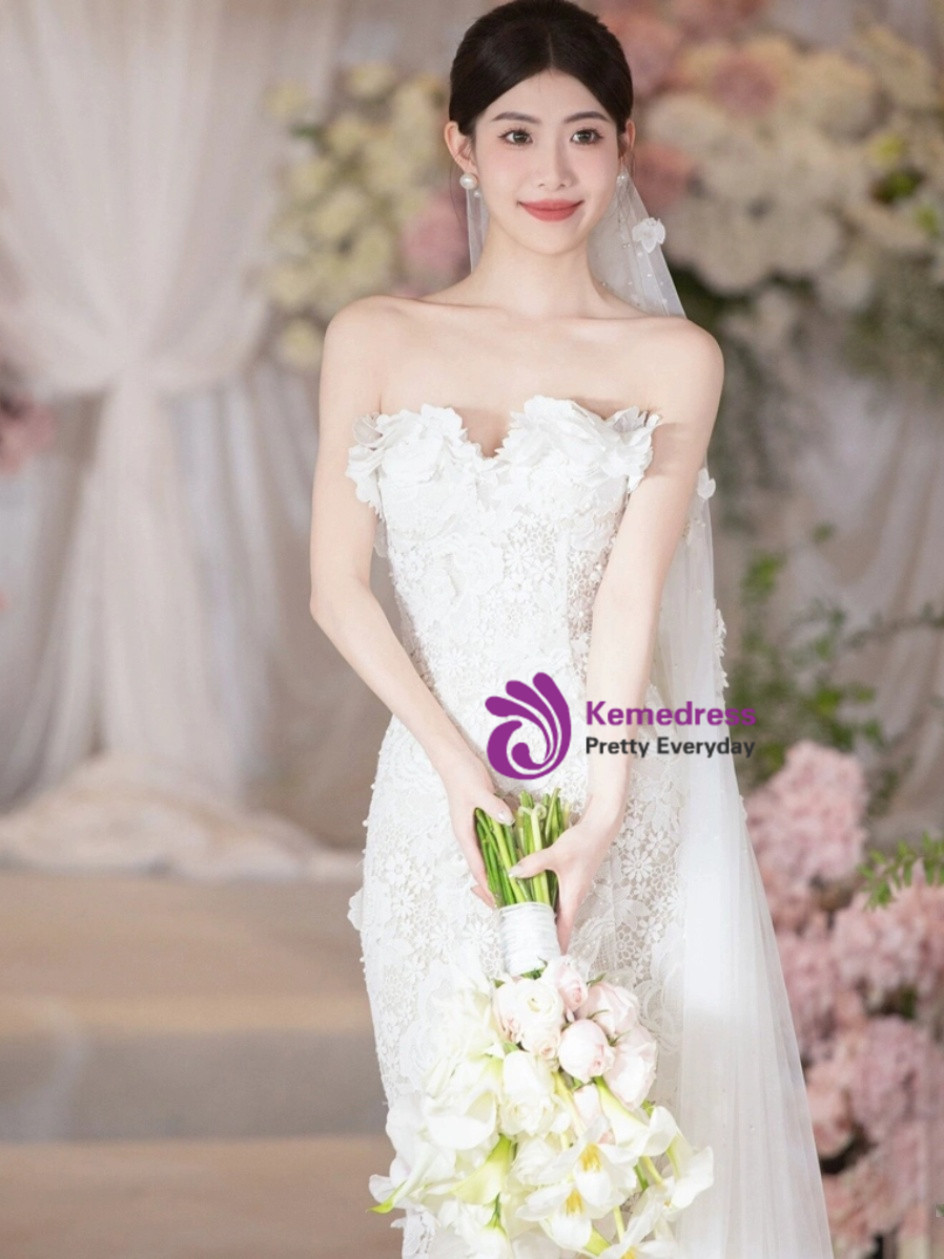 Elegant Long White Glitter Sleeveless Mermaid Wedding Dresses With Lace main image 1