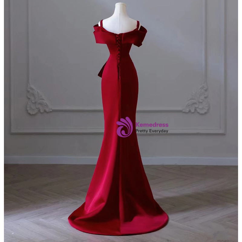 Classy Spaghetti Straps Burgundy Satin Pleated Mermaid Long Party Evening Dress