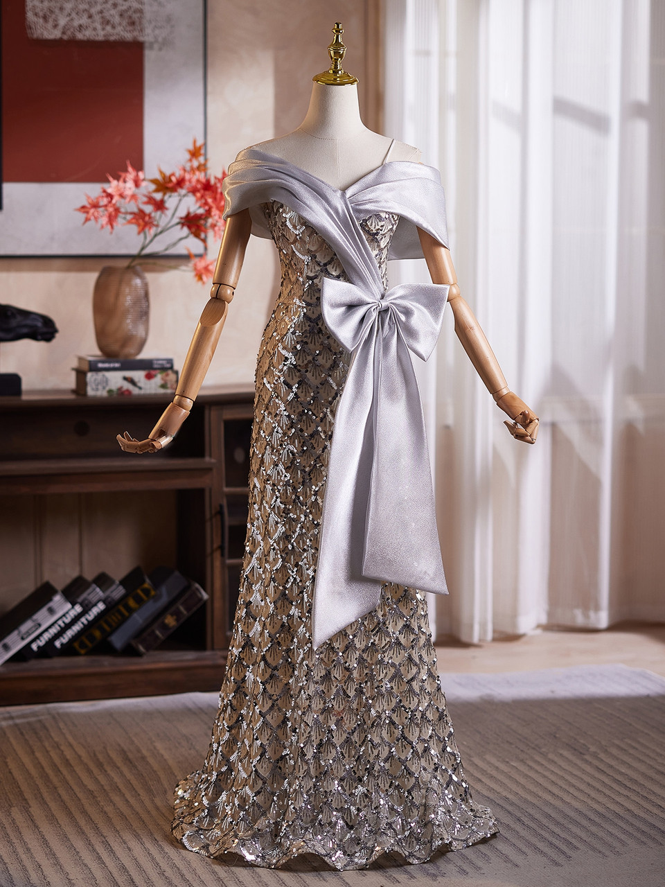 Gray Sequins Straps Bow Prom Dress