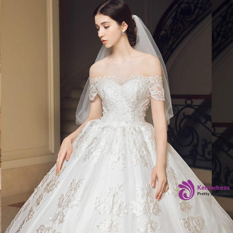 Luxury ivory off the shoulder ball gown wedding dress with lace appliques