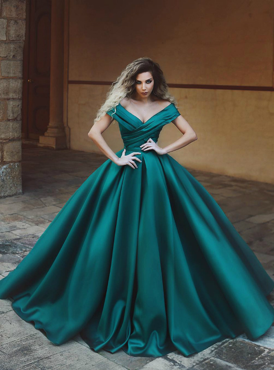 Green Celebrity Bridal Ball Gown Lace Tulle Puffy Party Prom Dresses P16723  - China Evening Dress and Celebrity Dress price | Made-in-China.com
