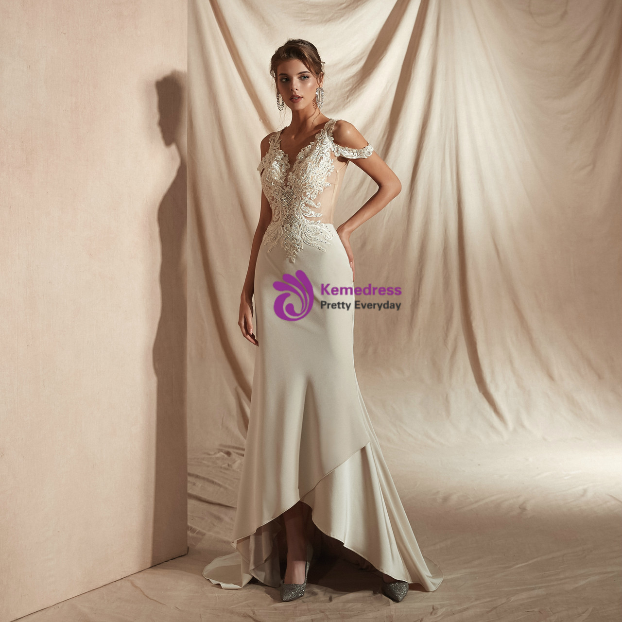 Simple Champagne Sheath Satin V-neck Appliques Wedding Dress