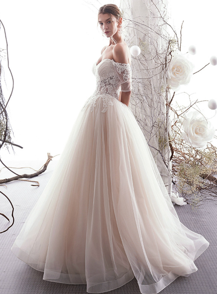 chinese dress ladies Ombreprom Wedding Dress Simple Off Shoulder Short Sleeves Tulle Lace Beach Bridal Gown main image 1