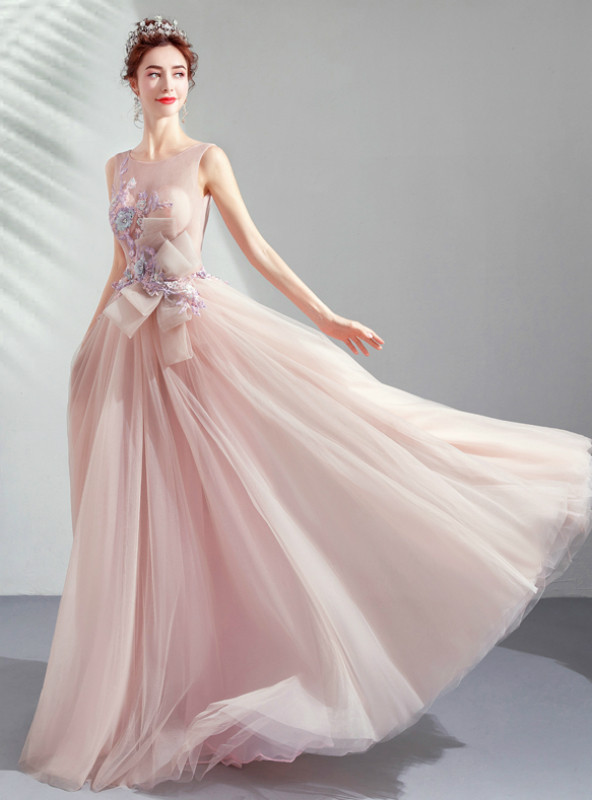 Elegant Backless Tulle Modest Prom Dress With Appliques main image 1