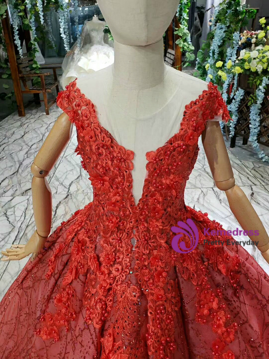 Red Tulle Belt Ruffles Flower Girl Dress with Appliques