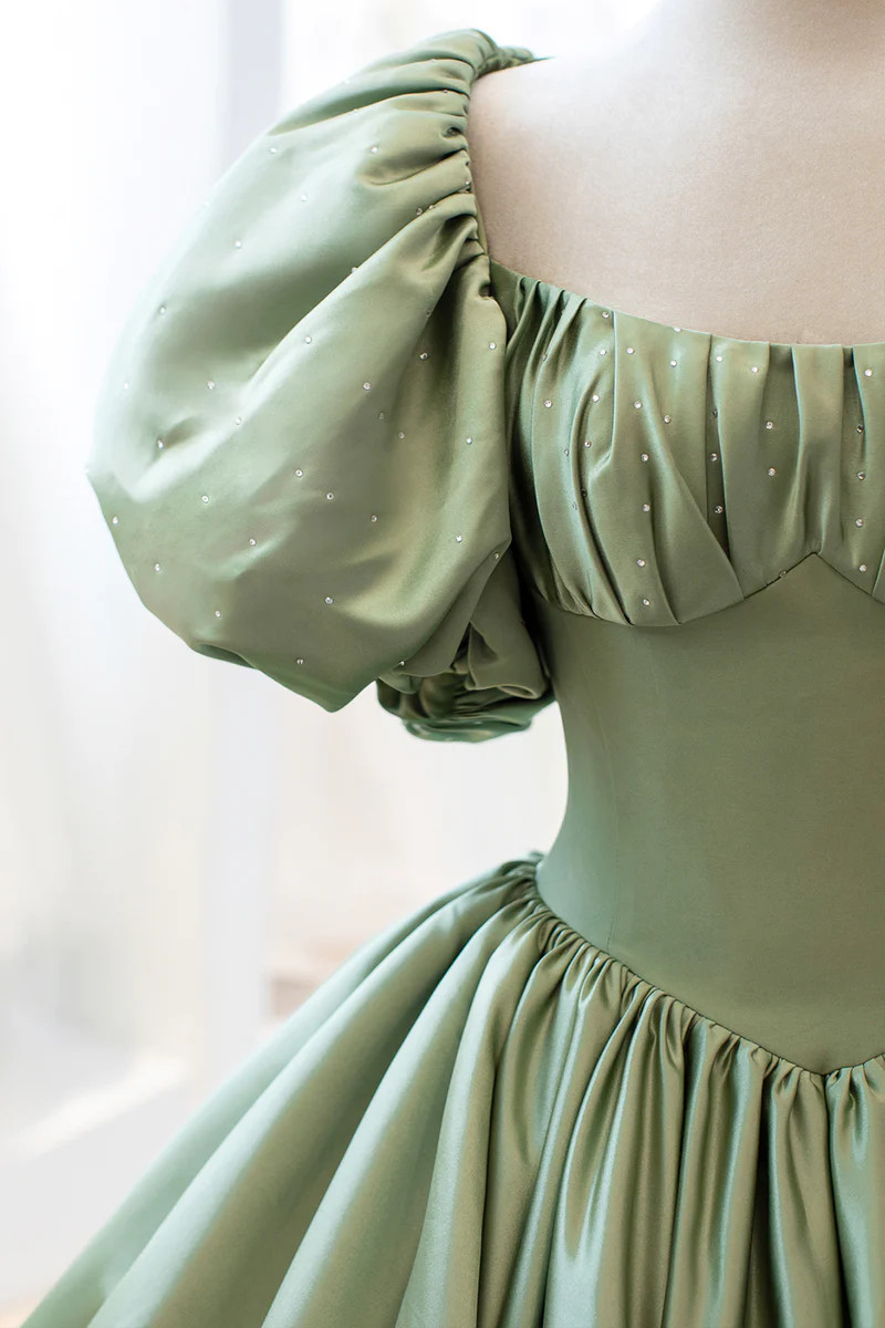 Green Satin Puff Sleeve Bow Pearls Quinceanera Dress main image 1