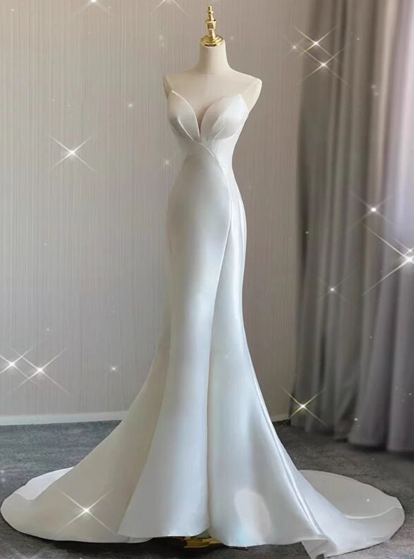 Sexy Mermaid Long Satin Sequin Long White Wedding Dresses main image 1