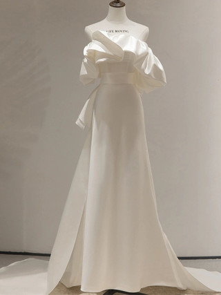 Unique Mermaid White Satin Strapless Pleats Long Satin Wedding Dress