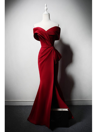 Mermaid Appliqued Off-The-Shoulder Stretch Satin Prom Dress Burgundy main image 1