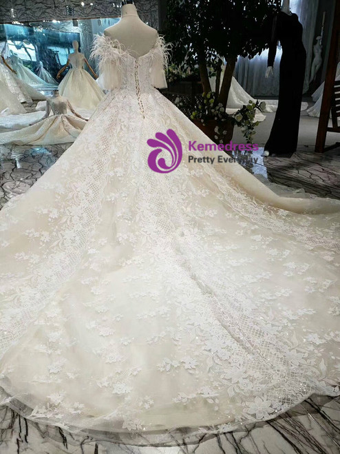 Ball Gown Tulle Lace Appliques Off the Shoulder Wedding Dress With Feather