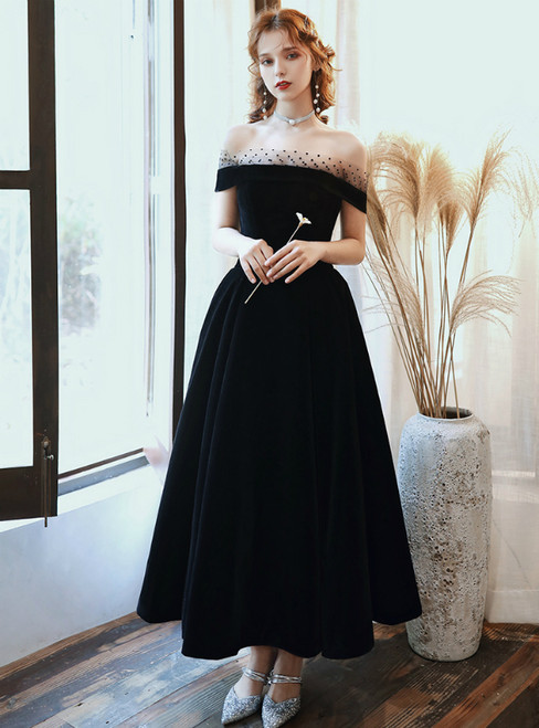 A-Line Black Velvet Off the Shoulder Short Prom Dress 2020 