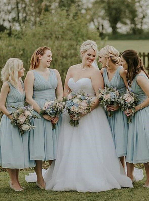 A-Line Blue Chiffon Deep V-neck Pleats Bridesmaid Dress 2020