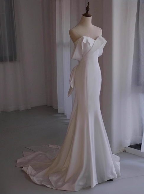 White Mermaid Bow Satin Strapless Wedding Dress 
