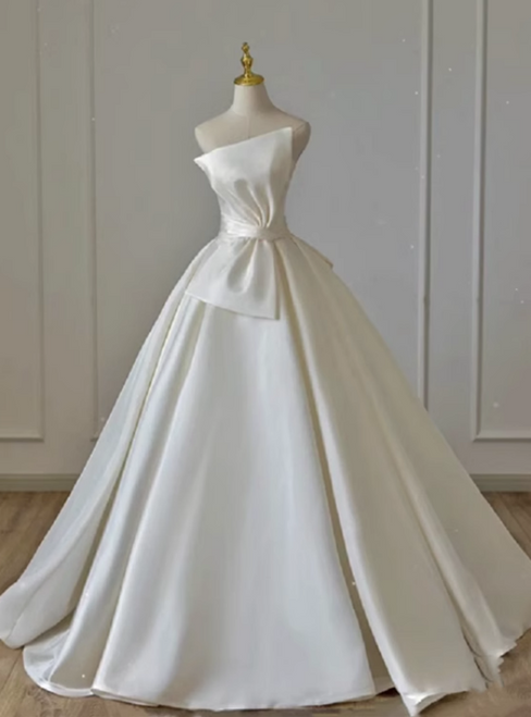 Ivory White Satin Strapless Pleats Wedding Dress
