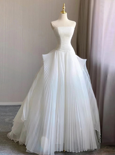 White Tulle Strapless Pleats Brides Wedding Dress