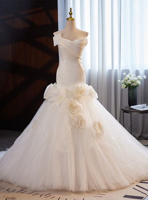 White Tulle Mermaid Flower Wedding Dress