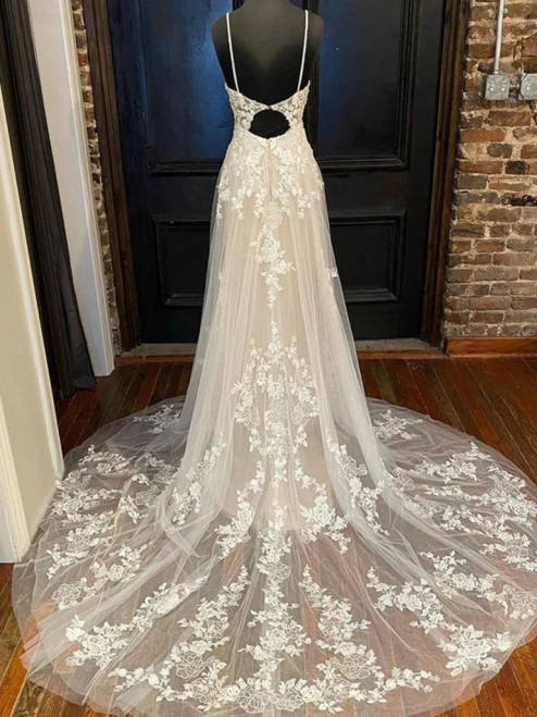 White Tulle Lace V-neck Backless Wedding Dress