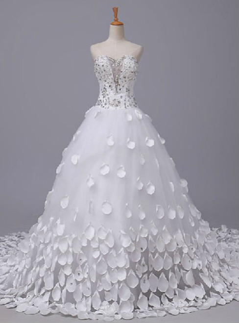 A Line Sweetheart Beading Wedding Dresses Long Train Lace Up Bridal Gowns