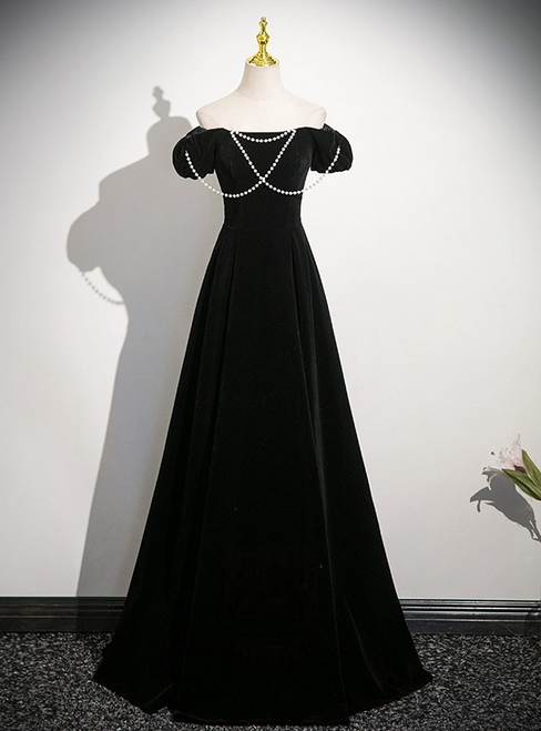 Black Velvet Pearls Puff Sleeve Prom Dress