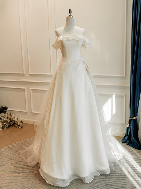 Ivory Tulle Off the Shoulder Wedding Dress