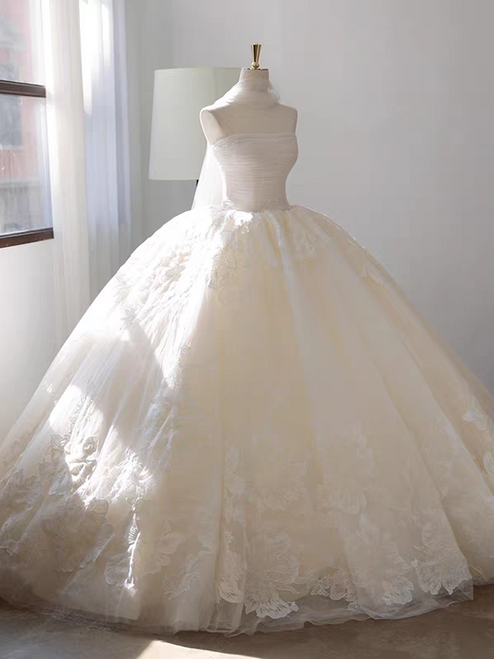 Ivory Tulle Strapless Pleats Appliques Wedding Dress