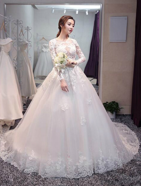 In stock white long sleeve tulle ball gown wedding dress with lace appliques