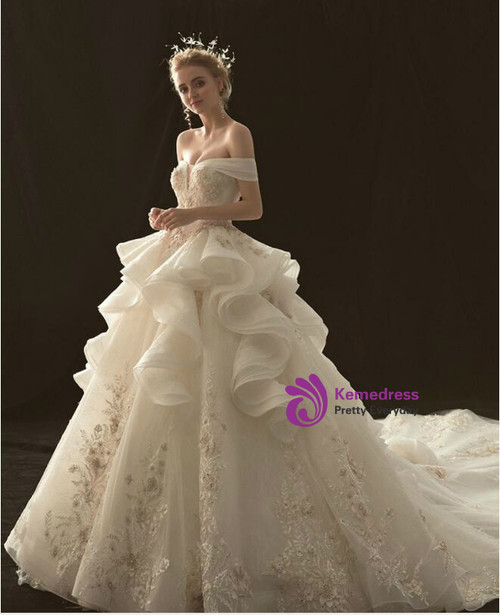 Fashion Ball Gown Off the Shoulder Tulle Wedding Dresses with 3D Appliques VK0731102