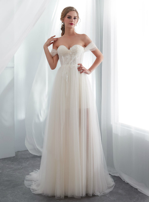 Beach Champagne Tulle Sweetheart Neck Backless Wedding Dress
