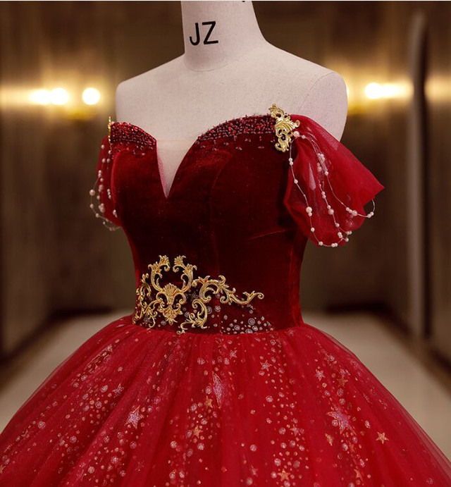 Vintage Black Tulle Sequins Off the Shoulder Quinceanera Dress