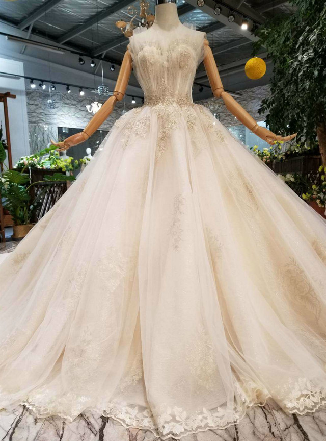 Sweetheart Neck Tulle Wedding Gowns with Bow Champagne