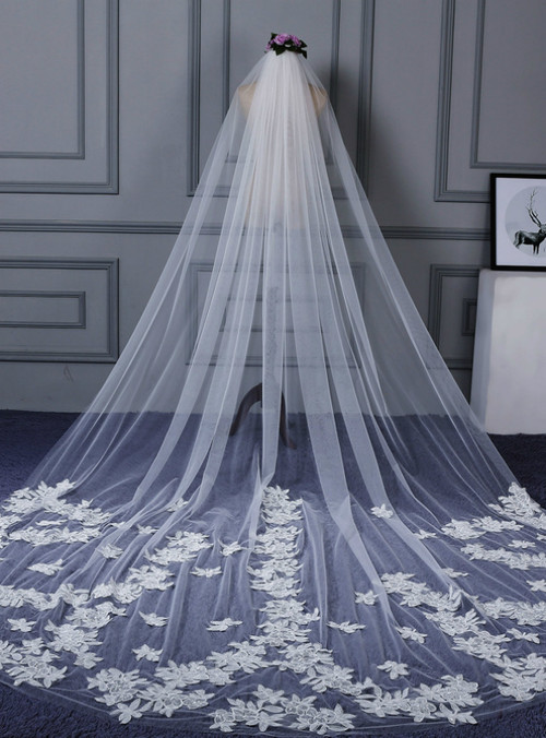 In StockShip in 48 Hours Brides Veils White Tulle Appliques Veils