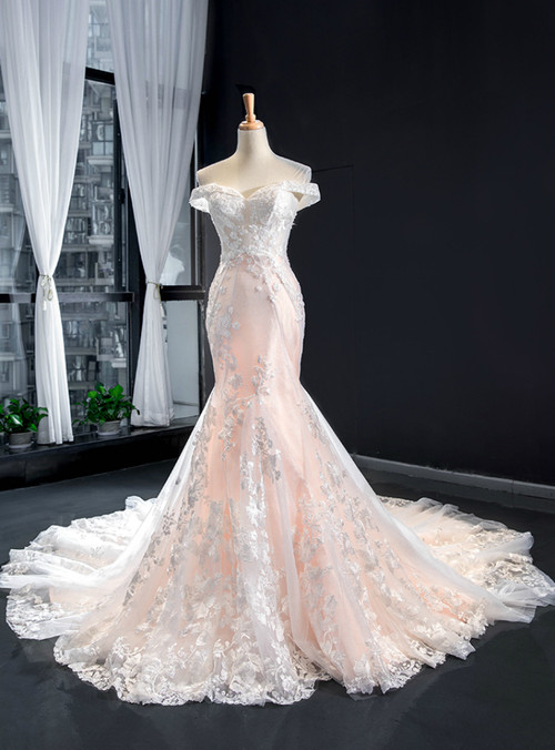 Off-the-Shoulder Puffy Tulle Wedding Dress Mermaid Appliques Sweep Train Bridal Wears main image 1