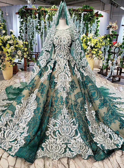 Elegance Green And White Lace Long Sleeve Beading Wedding Dress With Veil